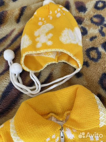 Вязаный костюм на девочку 68