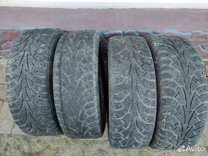 Hankook Winter I'Pike 215/65 R16 98T