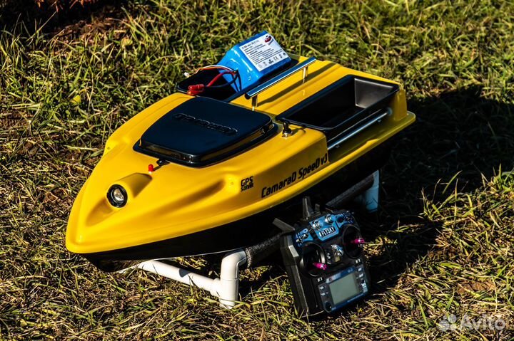 Прикормочный кораблик:25А акб,GPS навигация