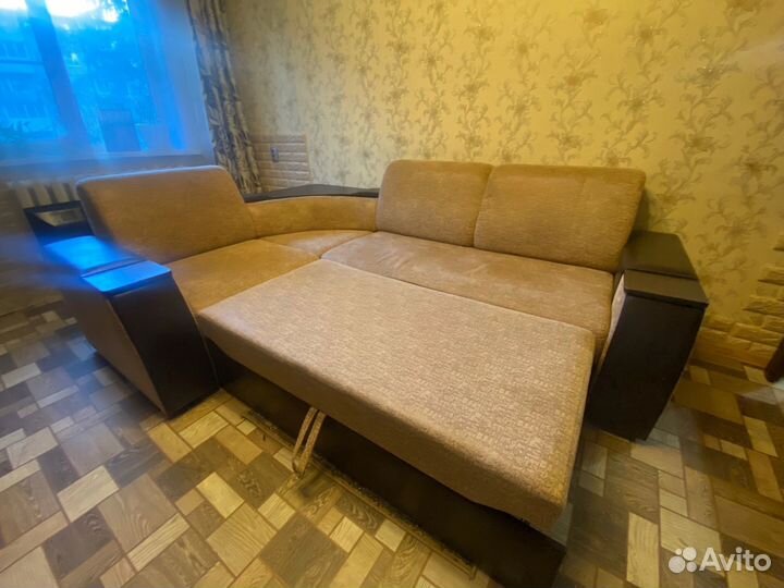 Большой угловой диван раскладной
