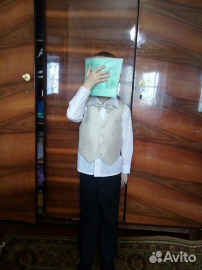 Костюм на мальчика 4-5 лет