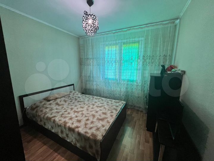 2-к. квартира, 65 м², 1/16 эт.