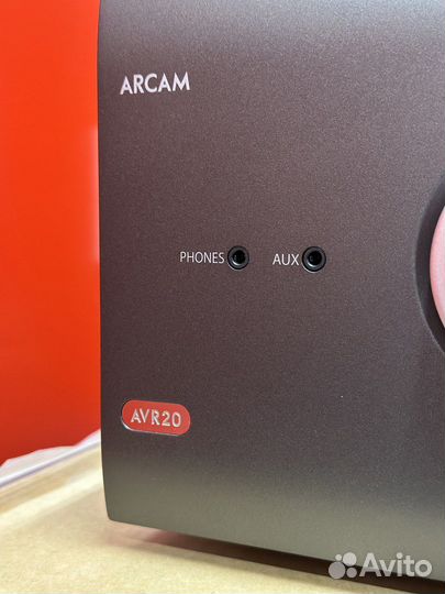 Ресивер Arcam AVR20