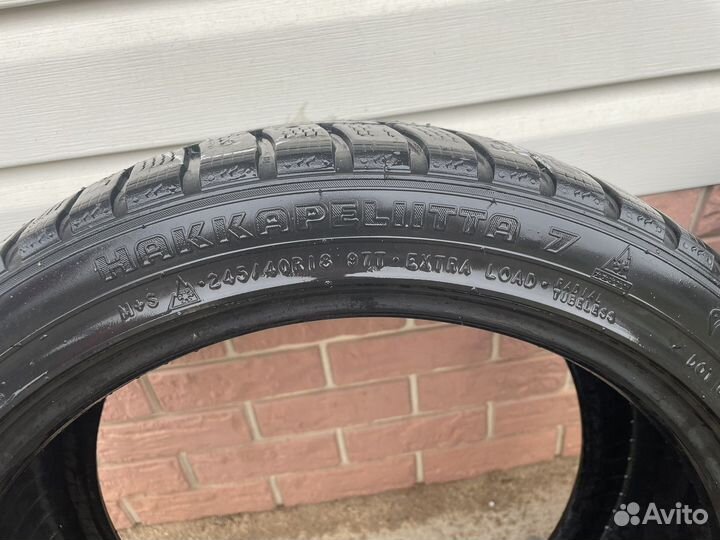 Nokian Tyres Hakkapeliitta 7 245/45 R18