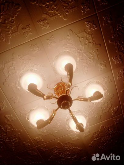 Люстра потолочная
