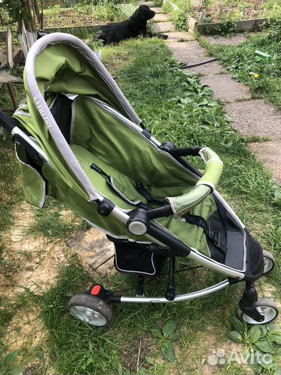 Прогулочная коляска