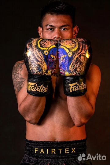 Боксёрские перчатки Fairtex Yamantaka