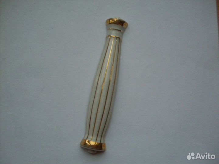 Деталь корпуса старинных часов