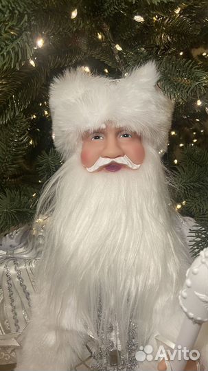 Дед мороз и снегурочка под елку фигурки