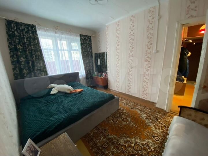 3-к. квартира, 53 м², 1/3 эт.