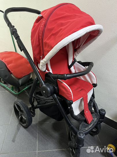 Прогулочная коляска
