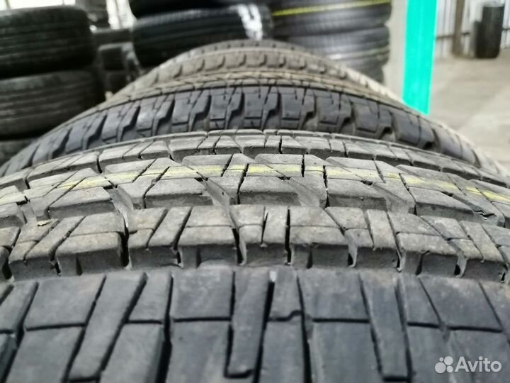 Bridgestone Dueler H/T 684II 275/60 R20
