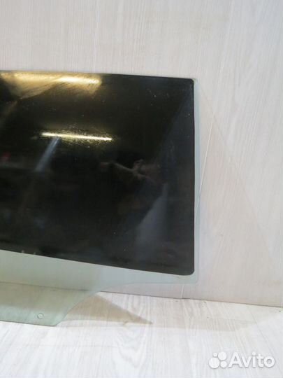 Стекло заднее правое Kia Rio 3