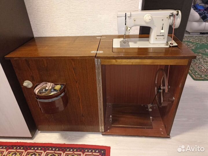 Швейная машина Мальва