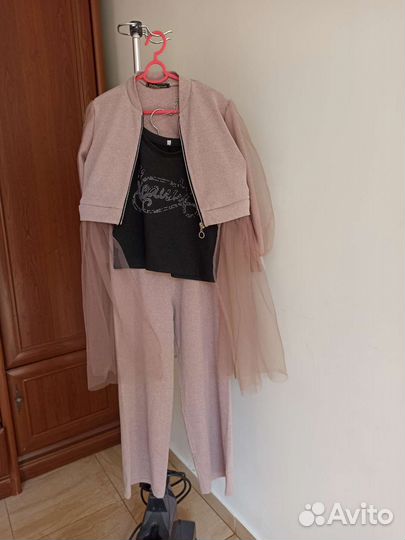 Костюм на девочку 10-12 лет