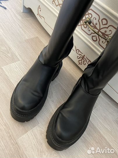 Сапоги Stradivarius 36 размер