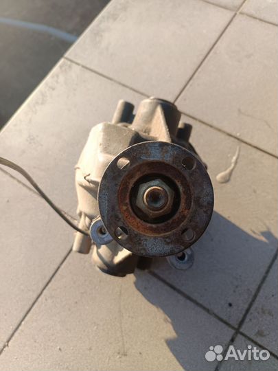 Редуктор от Ленд Ровер