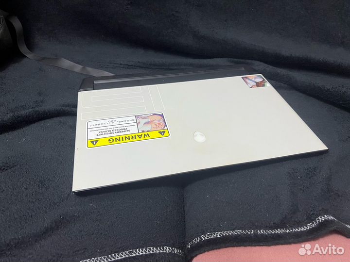 Игровой ноутбук Alienware m15r2 i7 9750H / RTX 208