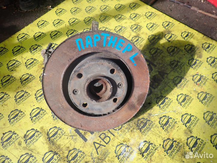 Кулак передний левый Peugeot Partner M59