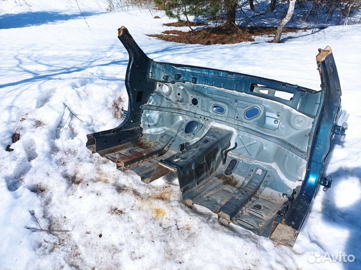 Передняя часть кузова теана j32