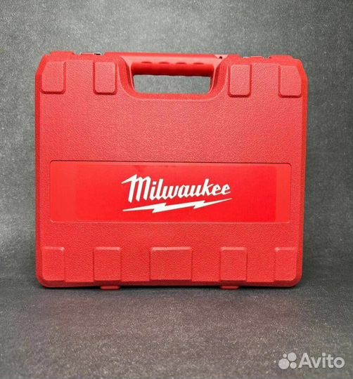 Шуруповерт Milwaukee 36V ударный с двумя АКБ