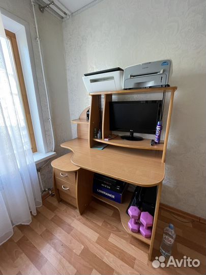 Компьютерный стол