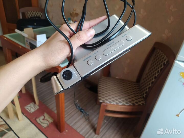 Радио часы с проектором