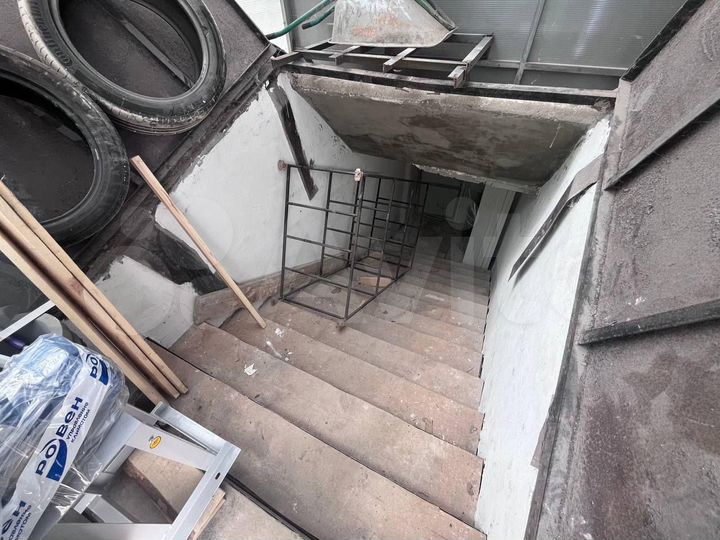 Производство. Склад. В городе