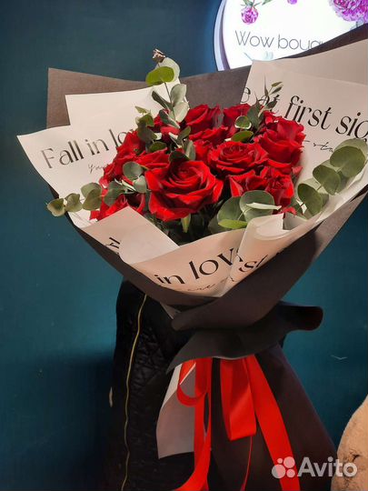 Доставка цветов и подарков