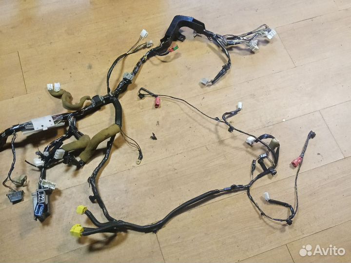 Проводка подторпедная Ланцер 9 4G18