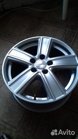 Диски литые R17 5x114.3