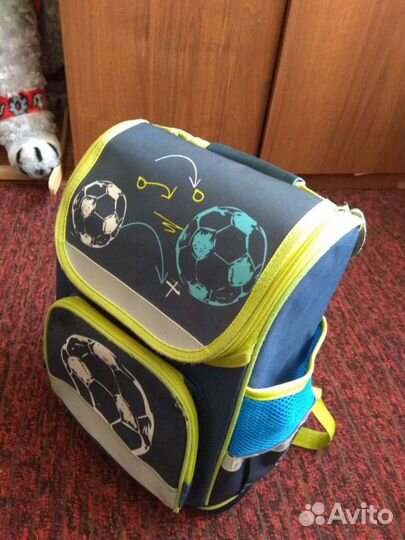 Школьный рюкзак