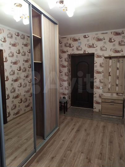 2-к. квартира, 61 м², 4/9 эт.