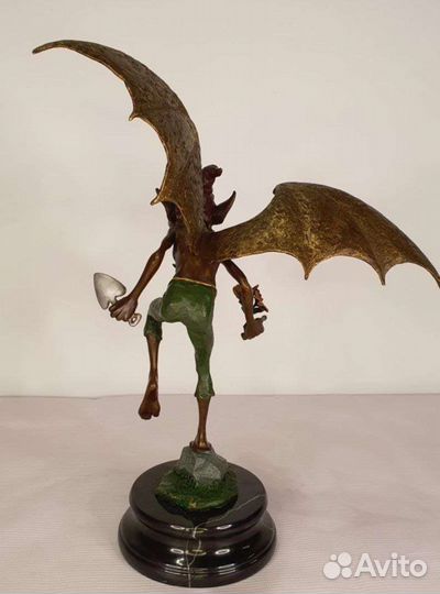 Бронзовая статуэтка Тролль с крыльями