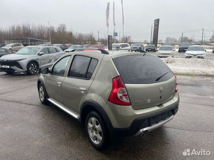 Renault Sandero 1.6 AT, 2012, 137 200 км