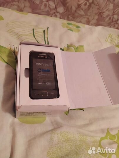 Телефон Samsung wawe 525