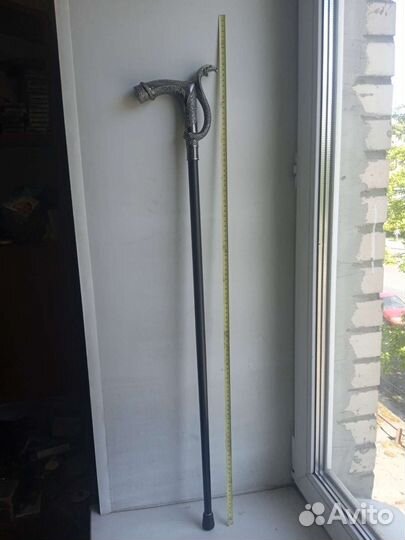 Трость с дефектом змея кобра с изумрудным глазком