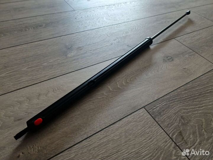 Амортизатор капота с кнопкой Ауди 100/А6 С4 Новый