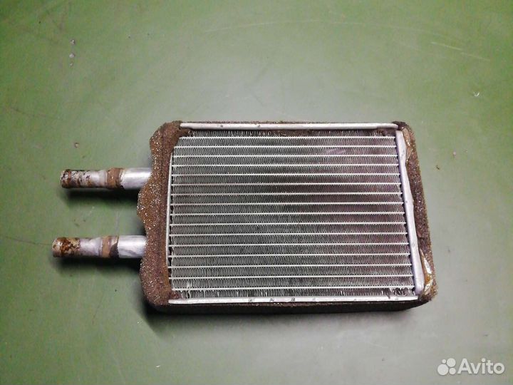 Радиатор отопителя mazda tribute 1