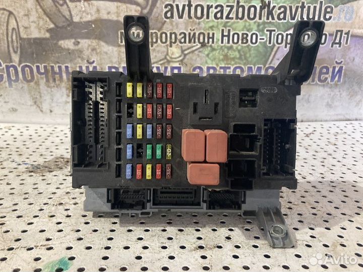 Блок предохранителей салонный fiat Albea