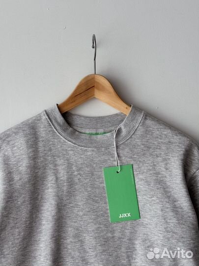 Свитшот женский jjxx