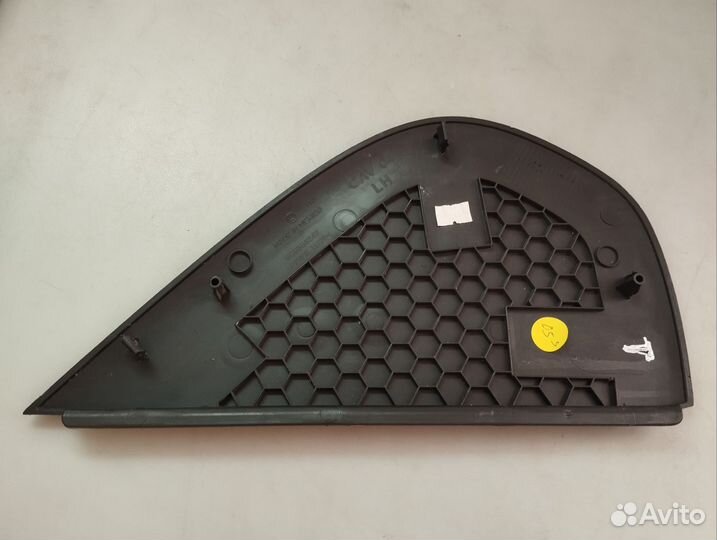 Накладка торпедо левая Volkswagen Jetta 6