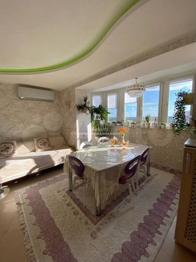 2-к. квартира, 76 м², 17/17 эт.