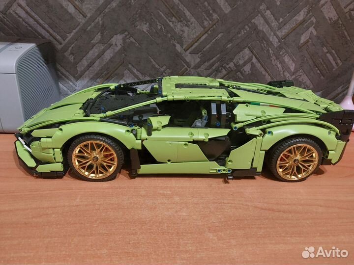 Конструктор lego Lamborghini Sian