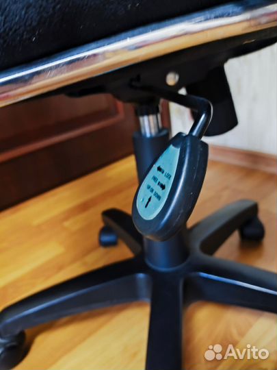 Компьютерное кресло