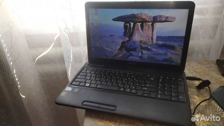 Ноутбук Samsung R528