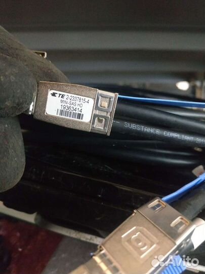 Кабель внешний mini SAS 3 м. t3-je9-s1 2 шт