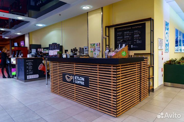 Стойка ресепшн, стойка с рейками