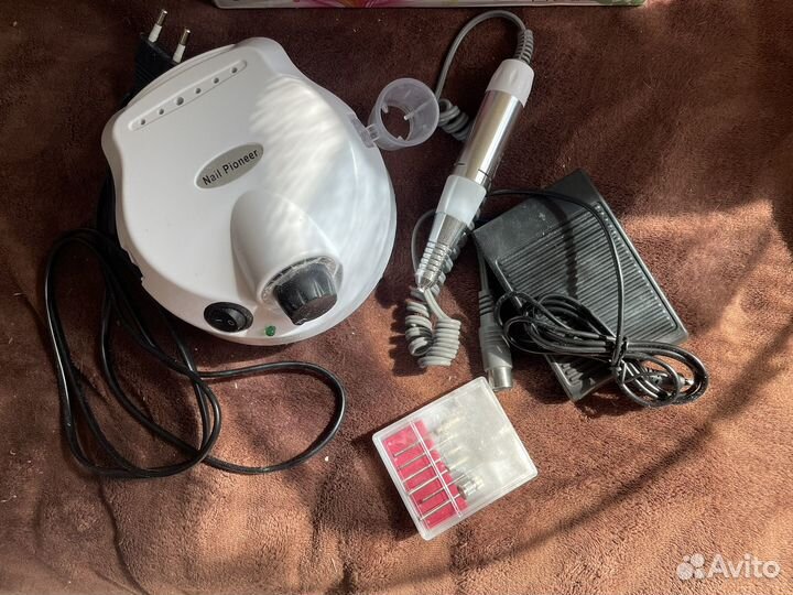 Аппарат и лампа для маникюра