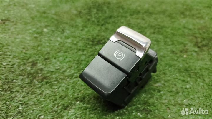 Кнопка стояночного тормоза Audi A4 (B8) 2007-2015